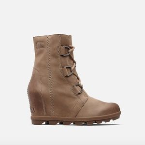 Sorel Joan of Arctic Wedge Boot II Lace Up 8.5